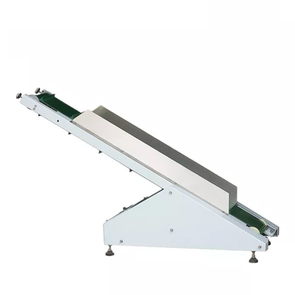 Băng tải đầu ra