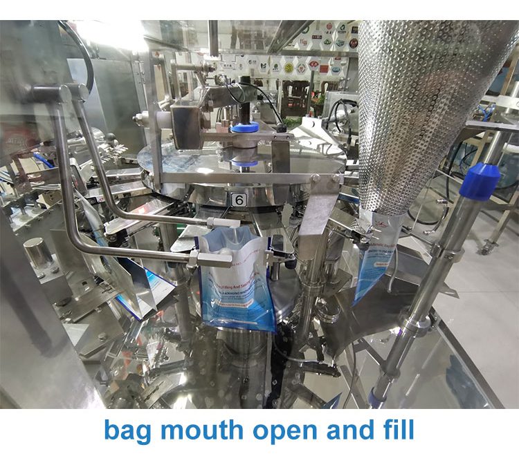 Mở miệng túi và chiết rót