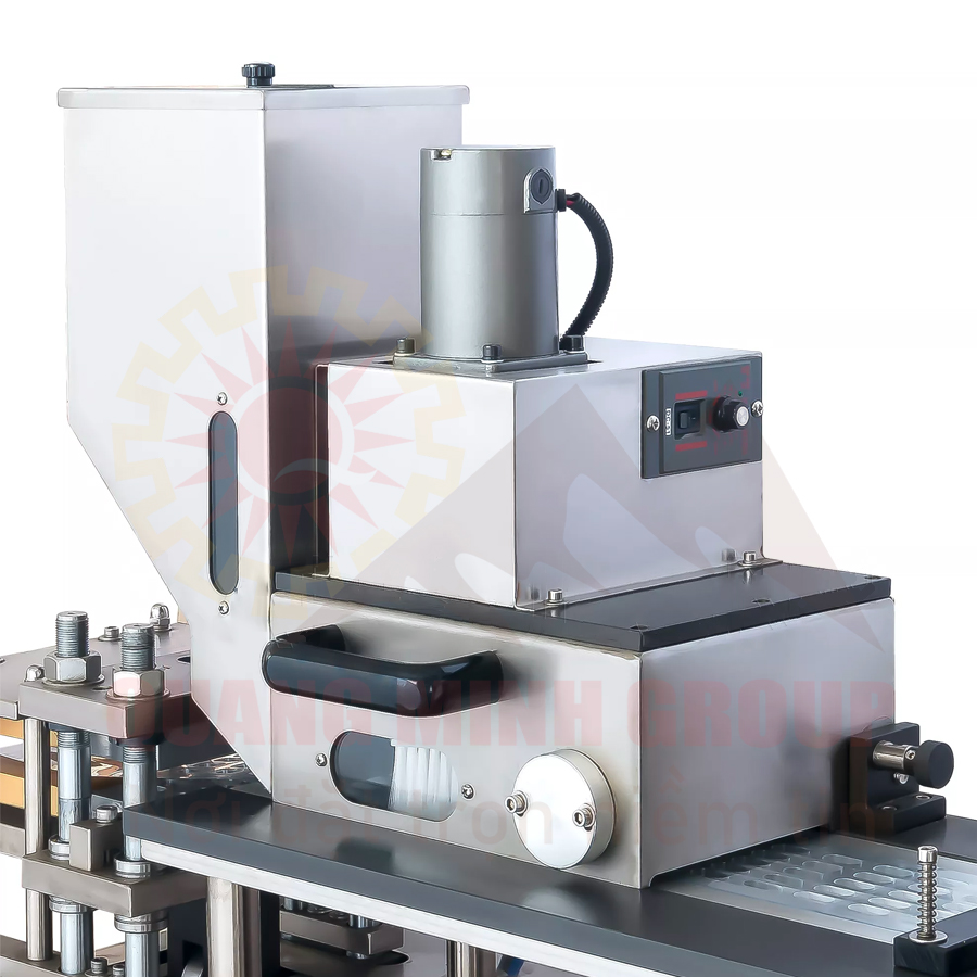 Phễu nguyên liệu đầu vào