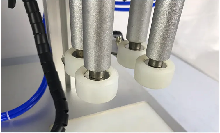 4 Đầu cao su vặn nắp chai máy xoáy nắp chai để bàn mã YKCGJ-6120