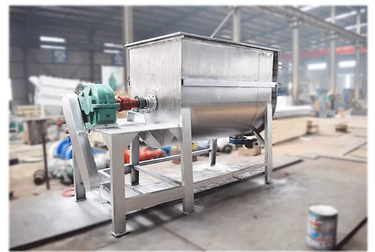 Hình ảnh thực tế của máy trộn bột nằm ngang công suất 300kg:h