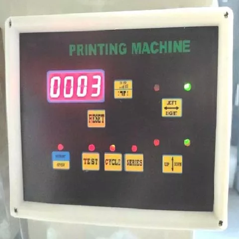 Màn hình điều khiển hiển thị thông số